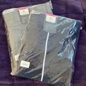 NWT. Bundle of 2 Mizuno Softball Pants. Medium.